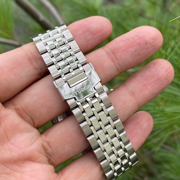 Tudor automatic steel Watch Mens - Picture 5 of 8